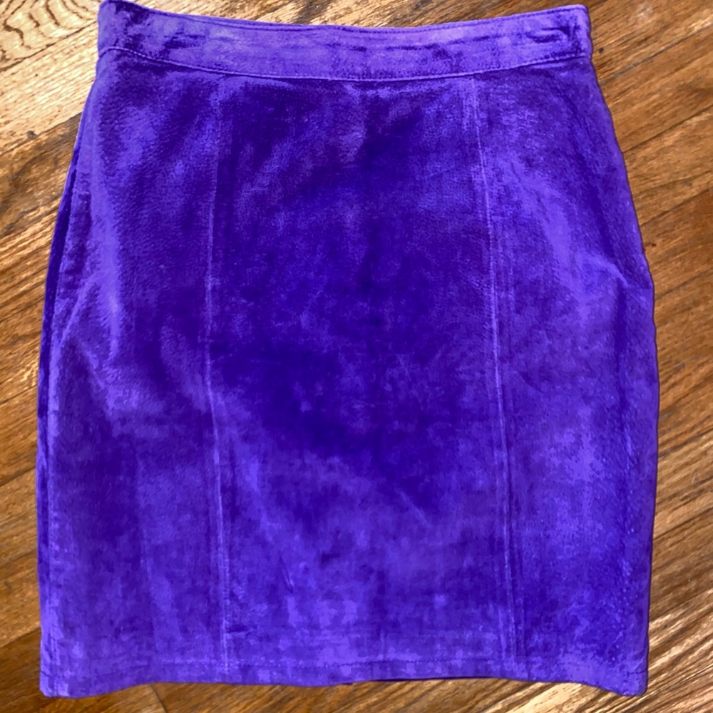 Global Identity G III vintage purple suede skirt